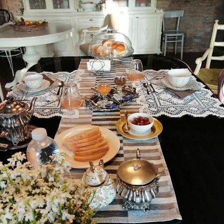 Corte Di Maggio B&B Country House Имола Экстерьер фото